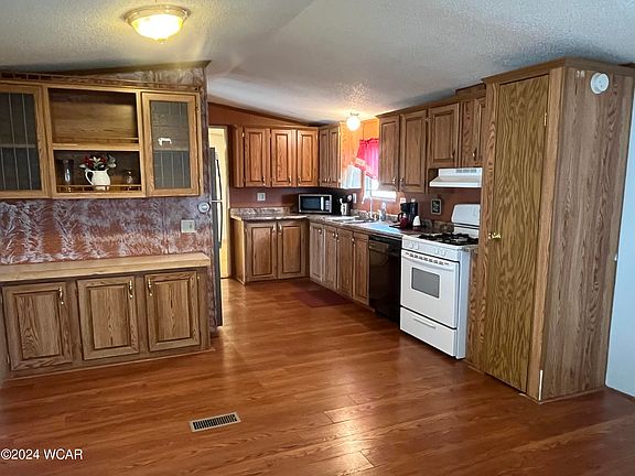 3rd image of 227 W Clime St Lot 64
