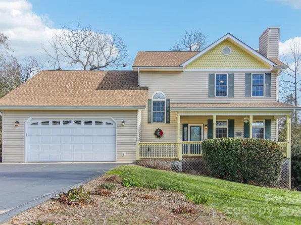 160 Sunset Ridge Dr, Etowah, NC 28729