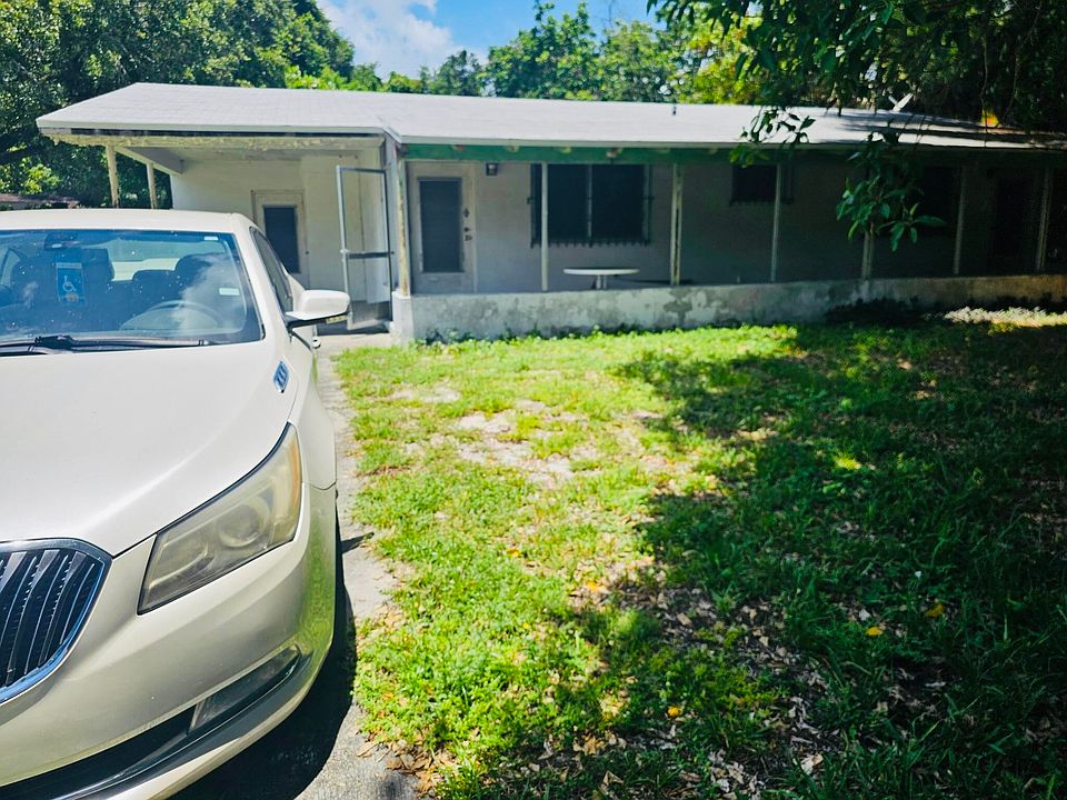 1st image of 15250 NE 2ND Avenue