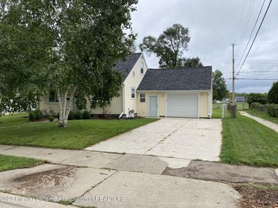 1622 Loraine Ave, Lansing, MI, 48910