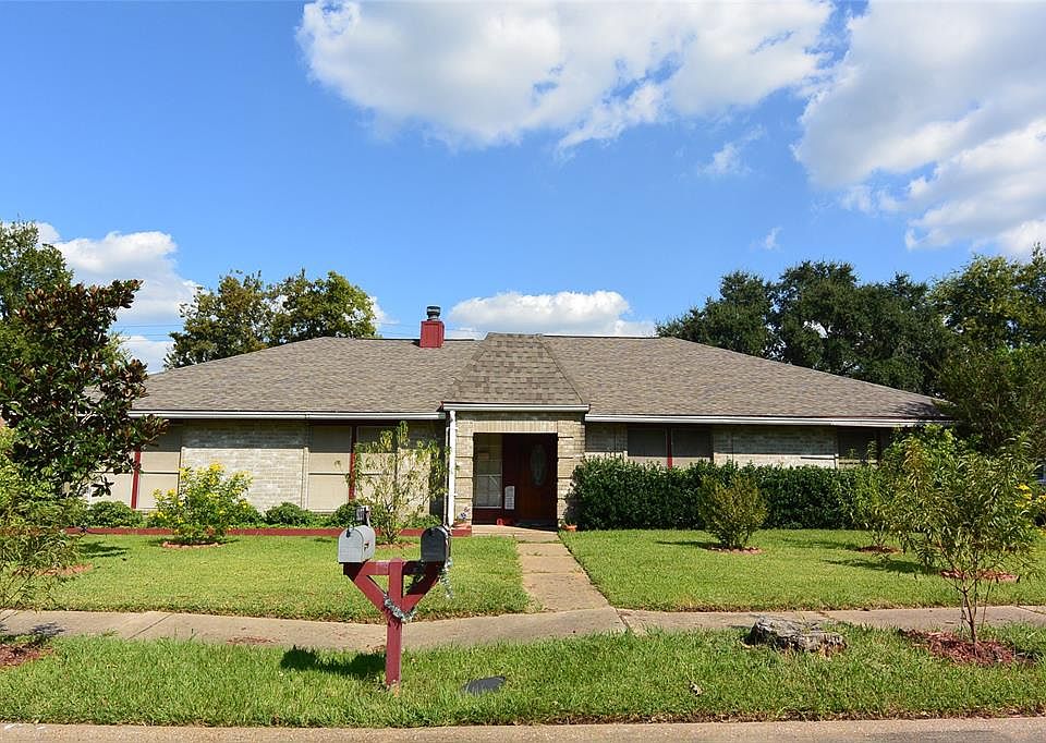 1st image of 9227 Bollingbrook Dr