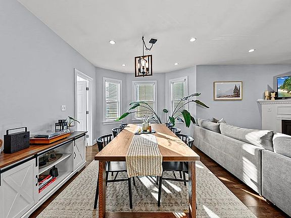 4th image of 465 Ashmont St #3