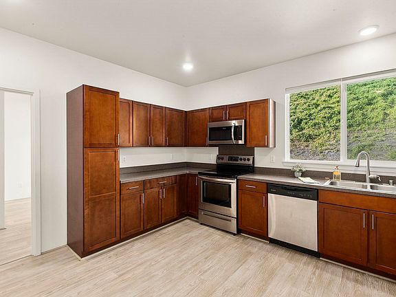 5th image of 133 Lili Lehua St