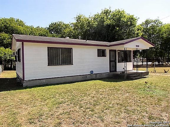 3rd image of 226 Ferris Ave