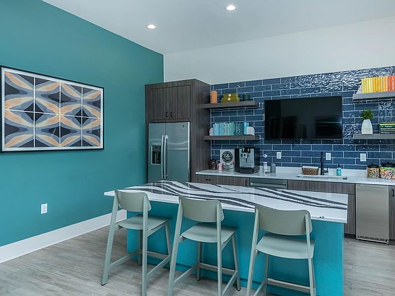 5th image of 111 Coopers Ridge Blvd #100-201