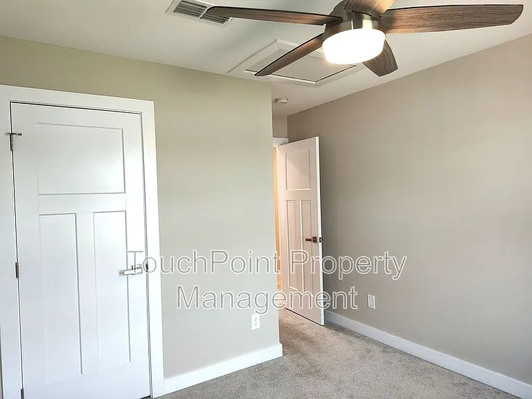 1208 Hinson Forest Rd — Photo 16