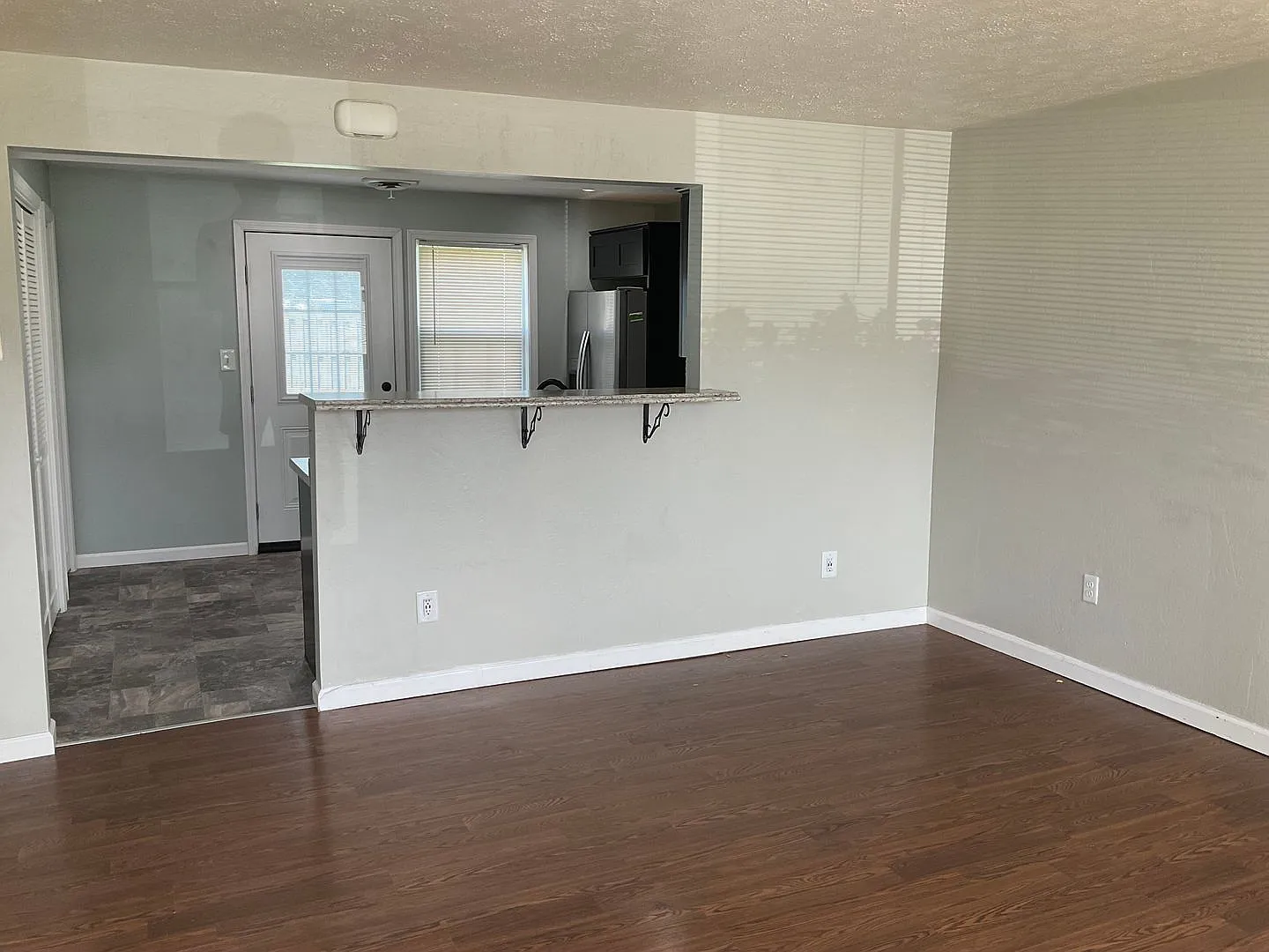 405 B Poos Street — Photo 3