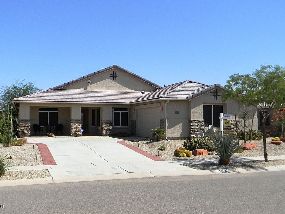 1st image of 130 S Lucia Ln
