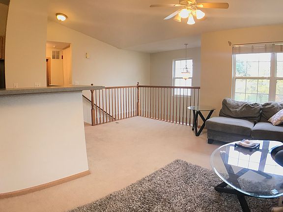 4th image of 852 Woodewind Dr #0