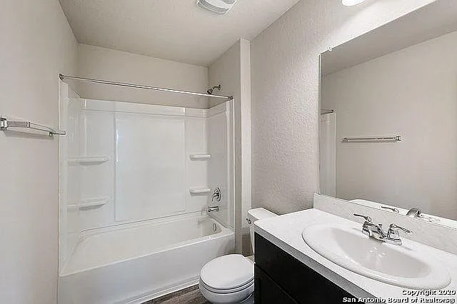 9220 Griffith Run — Photo 8