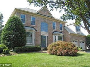 2472 Iron Forge Rd, Herndon, VA 20171