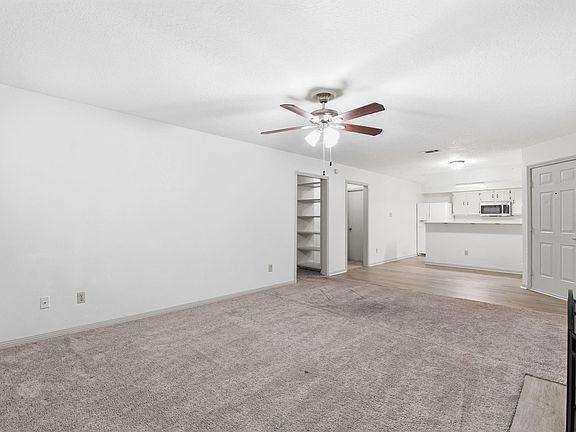 3rd image of 2402 Sycamore Ave APT B1