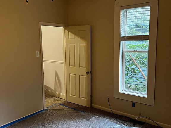 4th image of 520 S Warman Ave #522