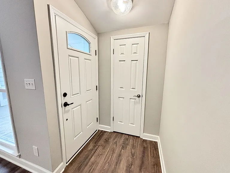5030 Meadow Ln — Photo 5