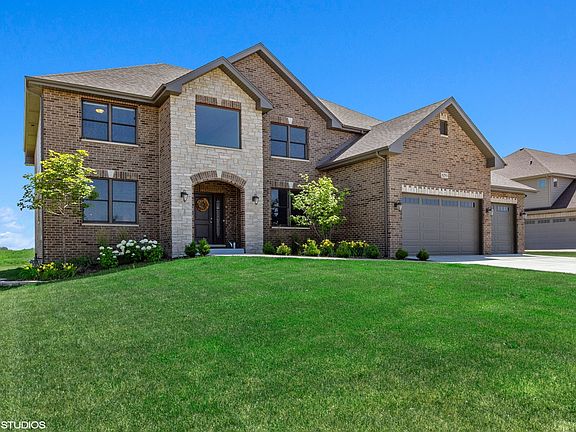 2nd image of 8293 Crooked Creek Dr