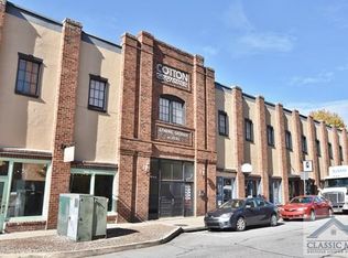 269 N Hull St APT 201, Athens, GA 30601