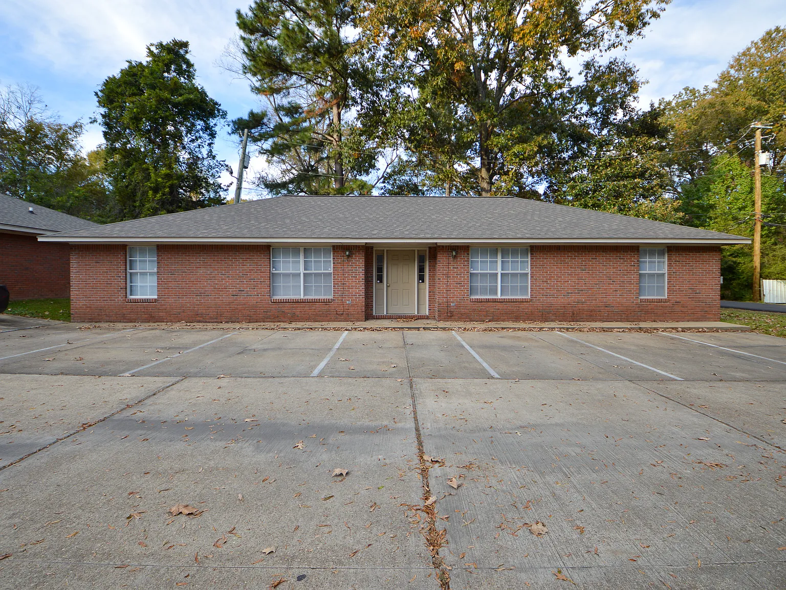 2 bed, $950 — Photo 1