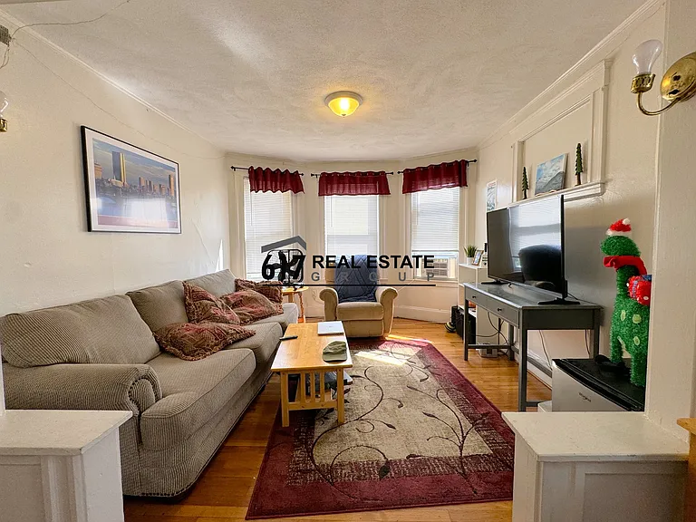 223 Summer St #L3 — Photo 2