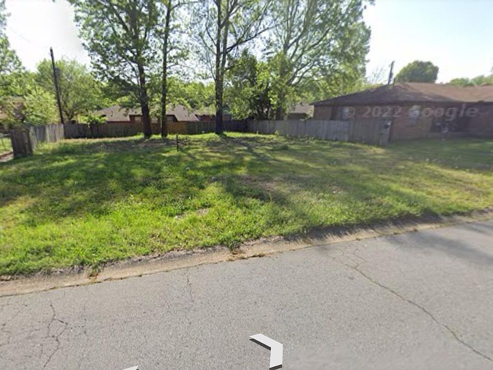 1st image of 614 Newcastle Dr
