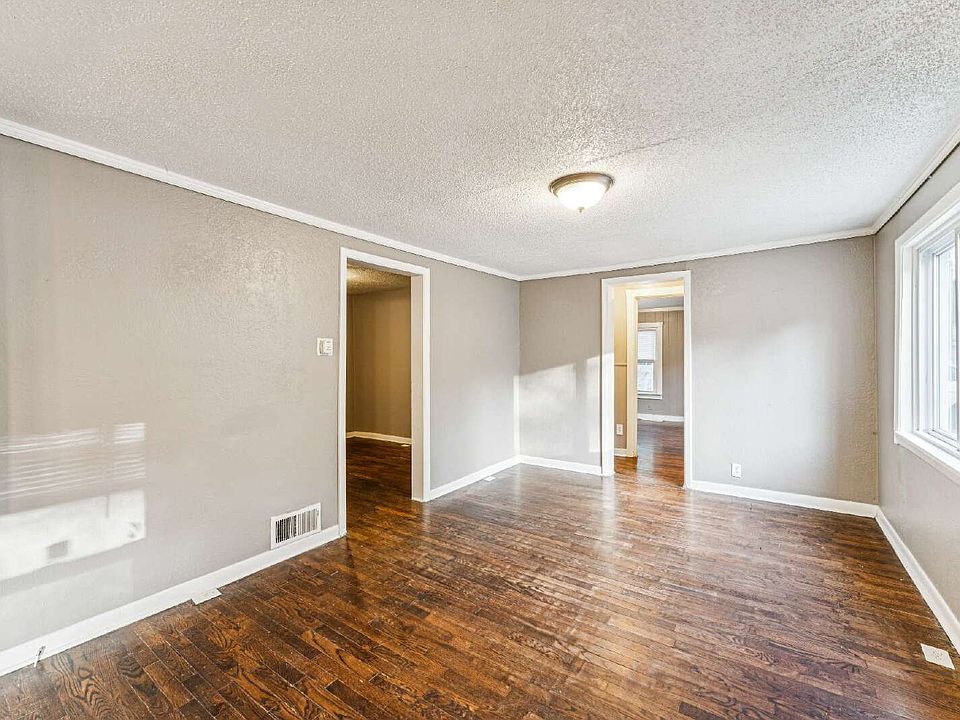 1st image of 3826 N Brighton Ave