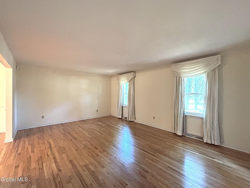 3rd image of 47 Campus Club Drive