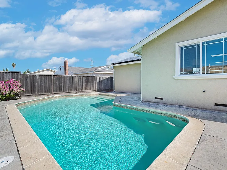 36045 Haley St — Photo 30