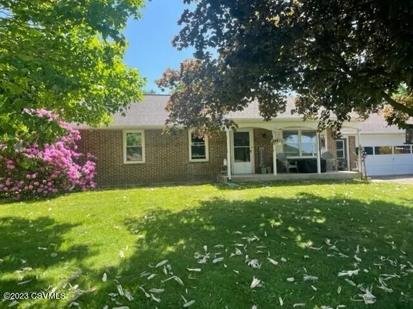 32 Leer Ln, Danville, PA 17821