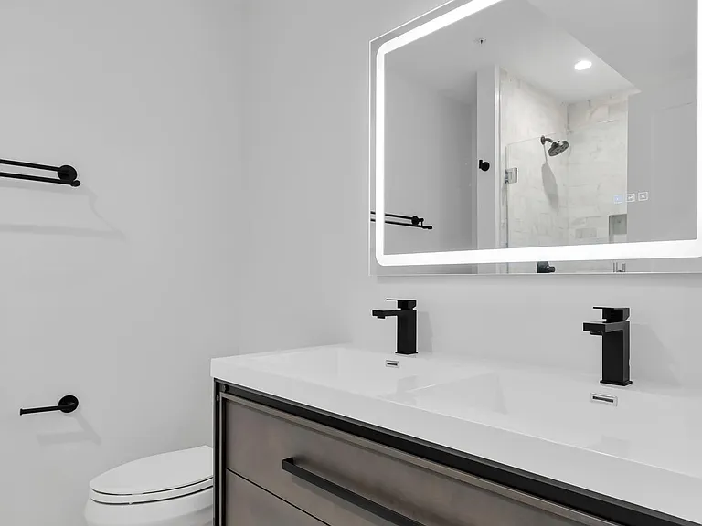 1118 Lamont St NW #1 — Photo 14
