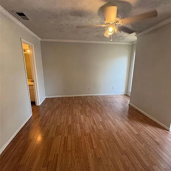 2340 Beaver Ruin Rd #77 — Photo 5