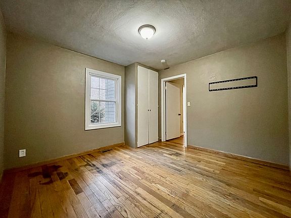 4th image of 1447 Giddings Ave SE #1