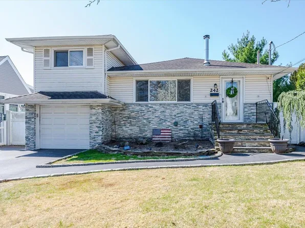 242 Elizabeth Avenue, Oceanside, NY 11572