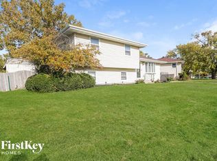 3621 Rogina Dr, Joliet, IL 60431