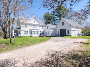 647 River Rd, Topsham, ME 04086