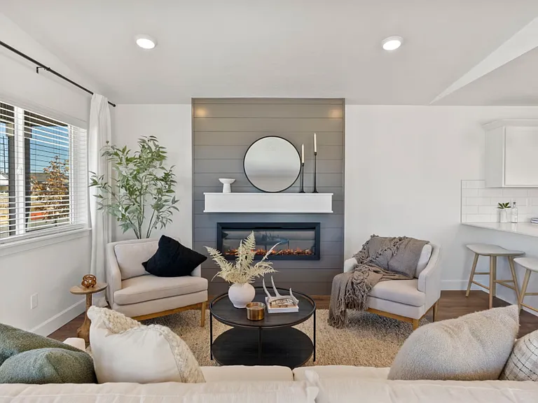 4111 SW Pumice Ave — Photo 3