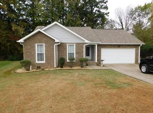 170 Shady Maple Dr, Clarksville, TN 37043