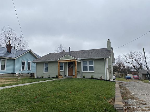 3rd image of 1722 Lakeside Dr