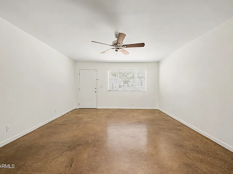 29 E Foothill Dr — Photo 5
