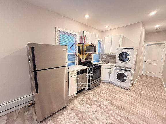 2nd image of 64 Newkirk St #6JR