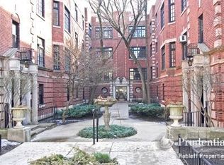 503 W Aldine Ave #2B, Chicago, IL 60657