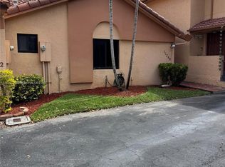 11248 SW 11th St, Pembroke Pines, FL 33025