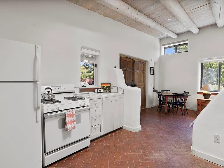 1316 Cerro Gordo Rd #C — Photo 11