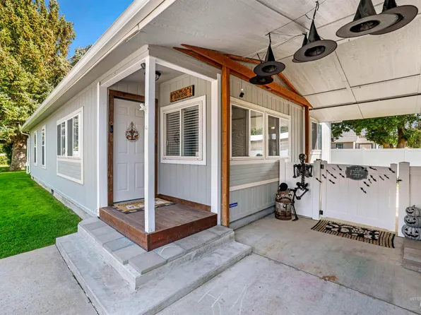 270 Overland Ave E, Hansen, ID 83334