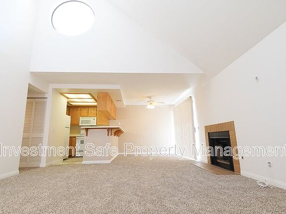 3rd image of 17945 Caminito Pinero Unit 279
