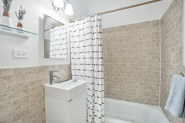 Sold by Compass | media 6