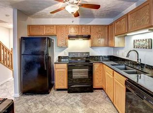 33470 Shelly Ct, Avon Lake, OH 44012
