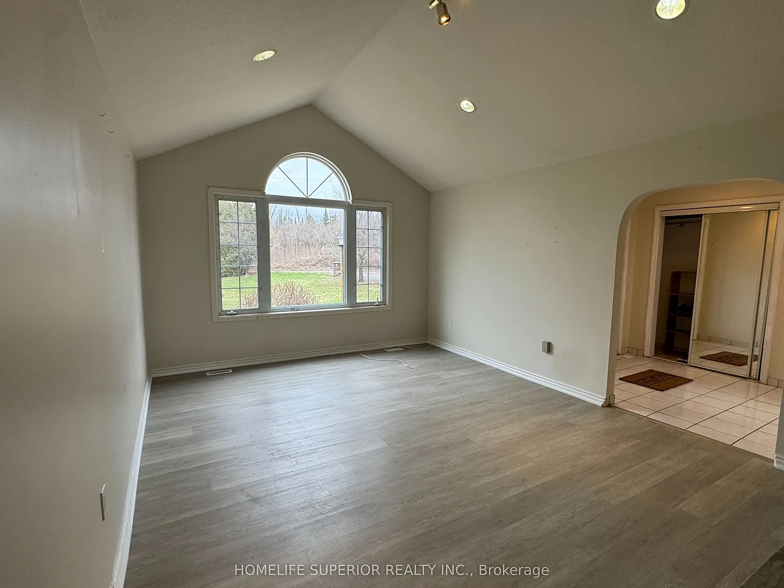 3 bed, $2,500 — Photo 3