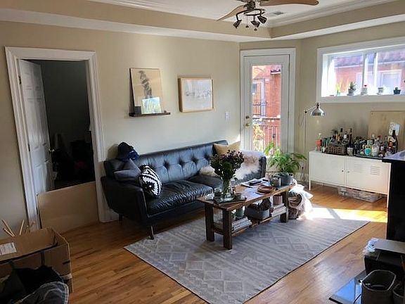 4th image of 1641 W Greenleaf Ave #3N