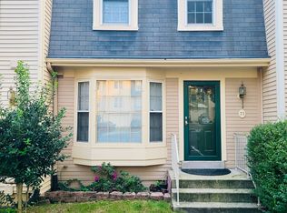 77 Fendall Ave, Alexandria, VA 22304