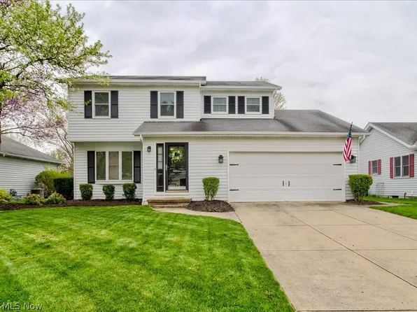 1004 Brewster Ct, Grafton, OH 44044