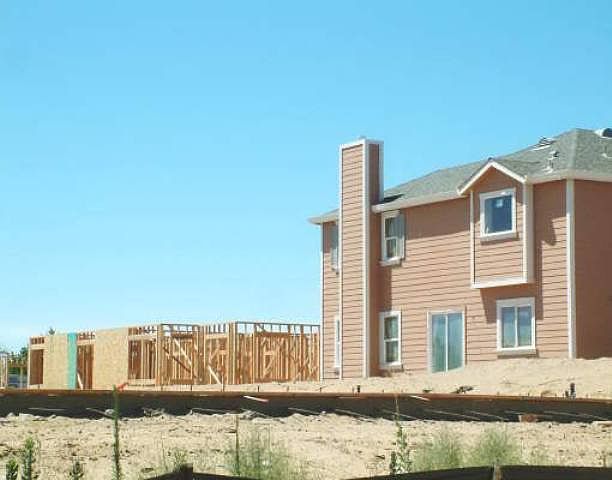 1st image of 319 Clearwood Dr